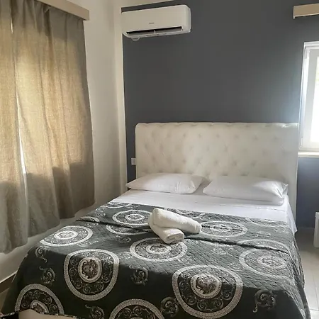 Hotel Aurea & Papasidero